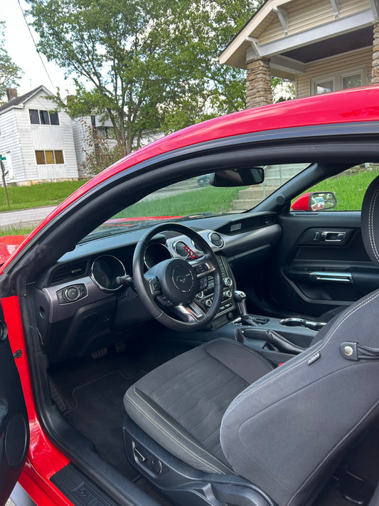 Interior & Exterior Detail Car (Sedans, Coupes, Hatchbacks)
